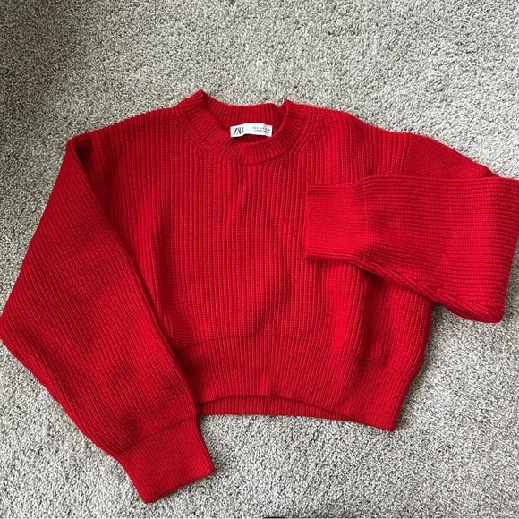 Zara Sweater Skirt Set - Picture 2 of 6